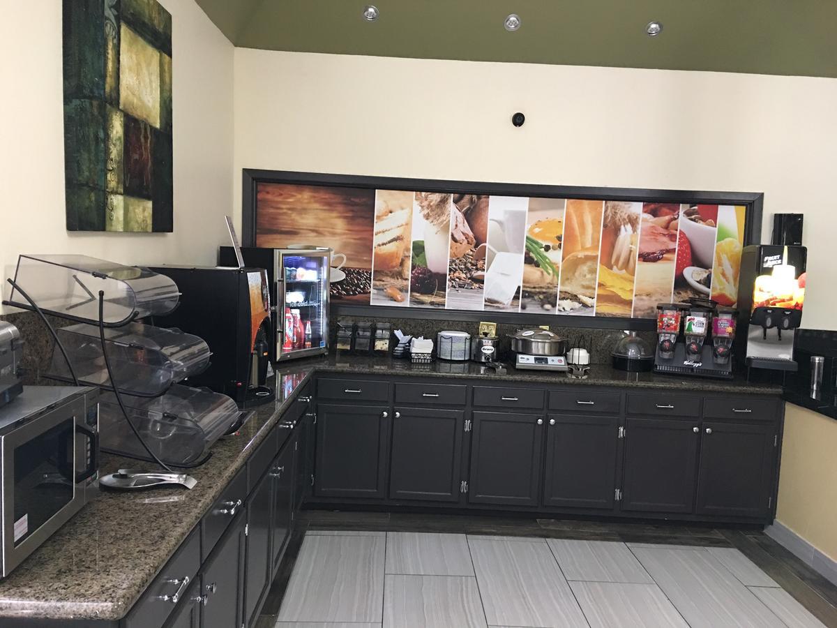 America'S Best Value Inn & Suites-קלינטון מראה חיצוני תמונה