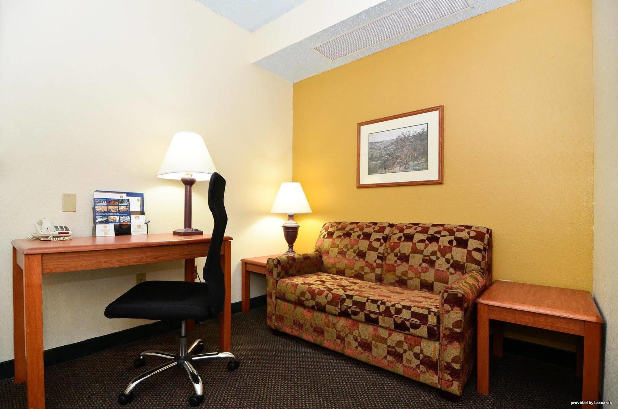 America'S Best Value Inn & Suites-קלינטון מראה חיצוני תמונה